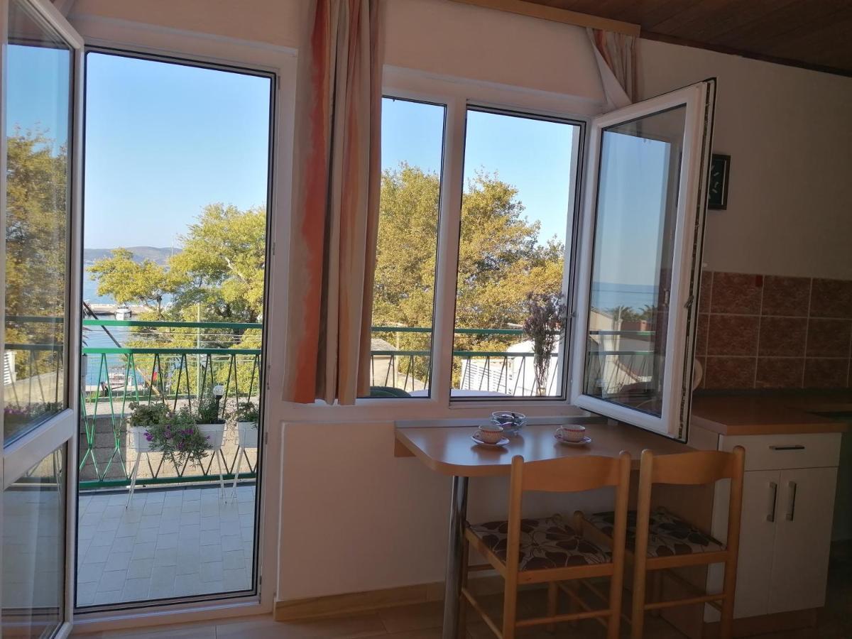 Apartments Melinda Baška Voda Esterno foto